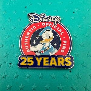 Celebrating 25 Years of Disney Pin Trading Mystery Pin Donald